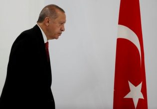 Εκλογές στην Τουρκία: Σύσκεψη κορυφής στο ΑΚΡ μετά την συντριπτική ήττα