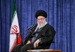 Μήνυμα Χαμενεΐ μετά την έναρξη της επίθεσης του Ιράν στο Ισραήλ – «Το καθεστώς των σιωνιστών θα τιμωρηθεί»