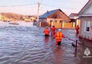 Ρωσία: Χιλιάδες άνθρωποι κινδυνεύουν από τις πλημμύρες