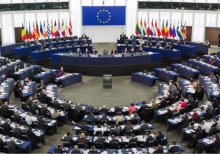 ΕΕ: Αν αποτύχει το σύμφωνο μετανάστευσης και ασύλου, «θα έχουμε αποτύχει όλοι» – Δραματική έκκληση Επιτρόπου