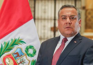 Περού: Ψήφο εμπιστοσύνης ζητά ο πρωθυπουργός εν μέσω «Rolex-gate»
