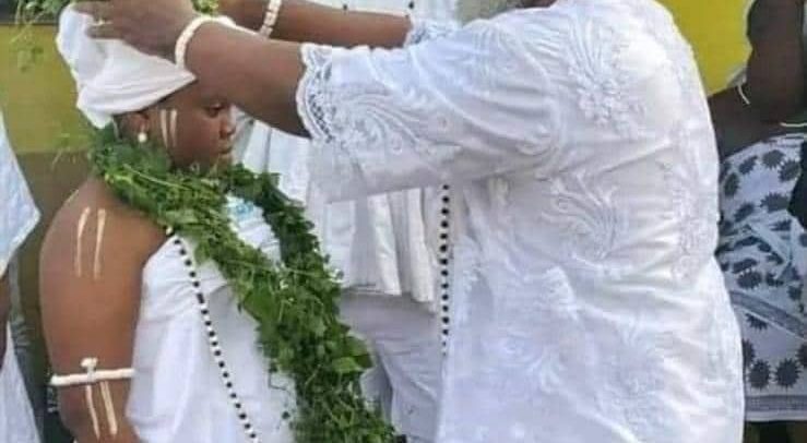 Σάλος στην Γκάνα: 63χρονος ιερέας παντρεύτηκε 12χρονη