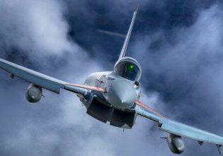 Μέση Ανατολή: Βρετανικά μαχητικά απογειώθηκαν από την Κύπρο για αναχαίτιση των ιρανικών drones