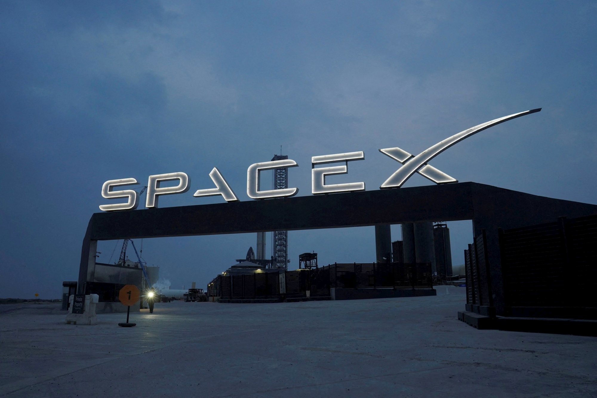SpaceX: Εκτοξεύτηκαν οι πρώτοι νέοι κατασκοπευτικοί δορυφόροι των ΗΠΑ