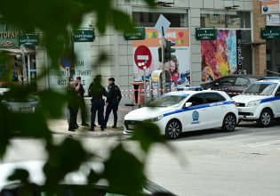 Μενίδι: Αυτόπτης μάρτυρας έβλεπε τον δράστη για ώρες στον τόπο του εγκλήματος