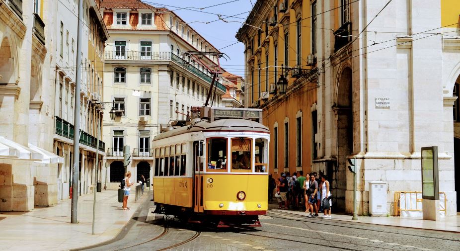 Λισαβόνα, μια πόλη που πεθαίνει από την ίδια της την επιτυχία