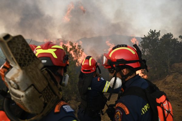 Κλιματική κρίση: Πλημμύρες, καύσωνες και πυρκαγιές – Γιατί τα ακραία καιρικά φαινόμενα πλήττουν την Ελλάδα