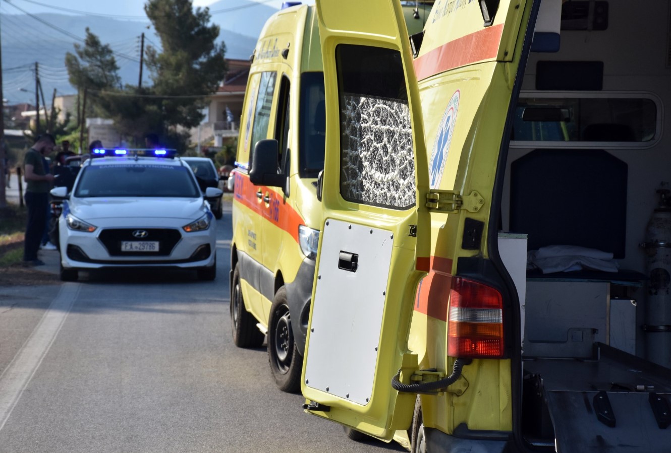 Τροχαίο στη Χαλκιδική: Νεκρός 25χρονος οδηγός – Καρφώθηκε το αυτοκίνητο σε δέντρο