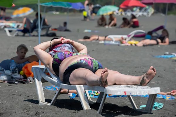 H «Fat Beach Day» στην Αμερική δίνει στα plus size άτομα τον χώρο να είναι «απλά ο εαυτός τους»