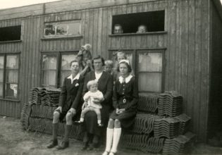 Η οικογένεια που επέζησε από τους ναζί ζώντας σε ένα κοτέτσι