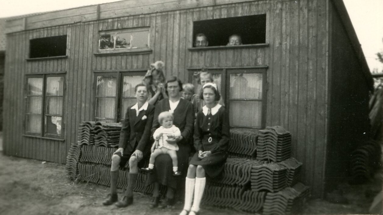 Η οικογένειά που επέζησε από τους ναζί ζώντας σε ένα κοτέτσι