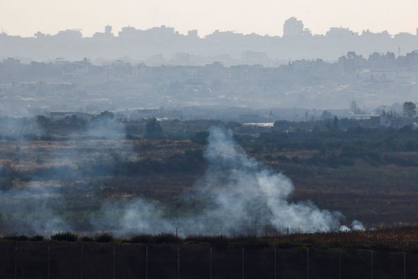 Γάζα: Βομβαρδισμοί δίχως τέλος – Συνεχίζεται η ανταλλαγή πυρών του Ισραήλ με τη Χεζμπολάχ στον Λίβανο
