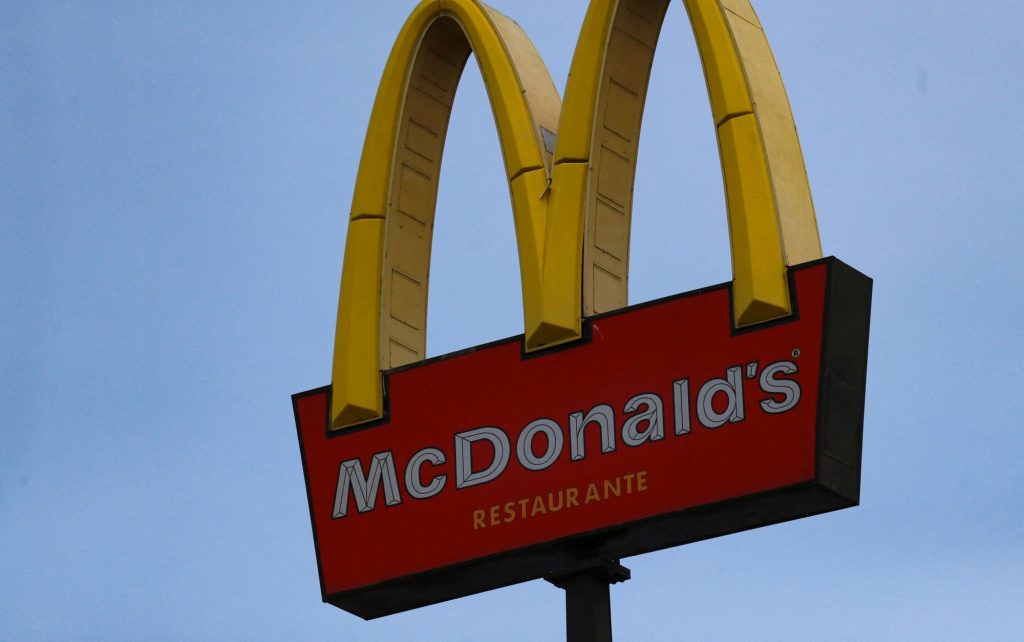 Τεχνητή νοημοσύνη: Αποσύρεται από τα McDonald’s σύστημα που τα έκανε θάλασσα στις παραγγελίες