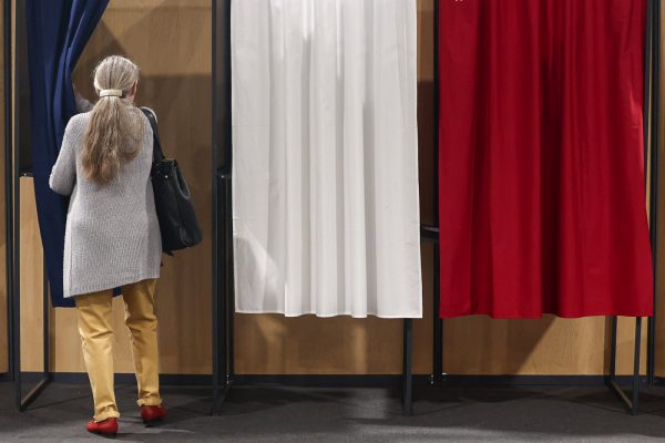 Live οι εκλογές στη Γαλλία: Στο 59,39% η συμμετοχή – Σχεδόν 20 μονάδες πιο πάνω από το 2022