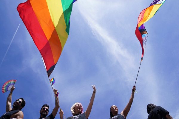 «Όταν έκανα coming out»: Οι ιστορίες των ΛΟΑΤΚΙ+ ατόμων