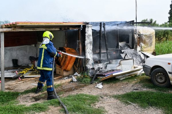 Ηλεία: Έκαψαν το σπίτι του 37χρονου που σκότωσε την 11χρονη – Φόβοι για βεντέτα μεταξύ των οικογενειών
