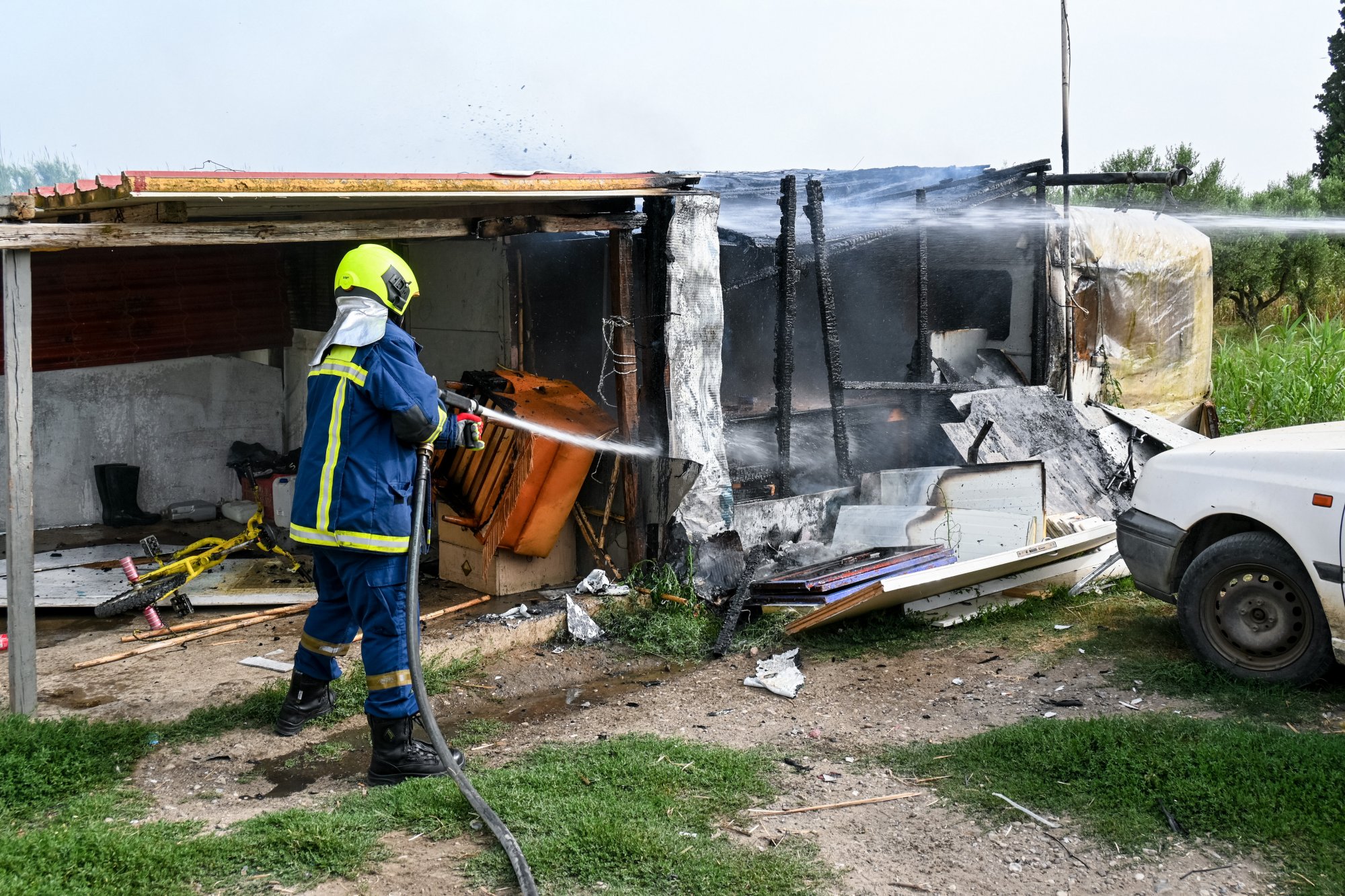 Ηλεία: Έκαψαν το σπίτι του 37χρονου που σκότωσε την 11χρονη - Φόβοι για βεντέτα μεταξύ των οικογενειών