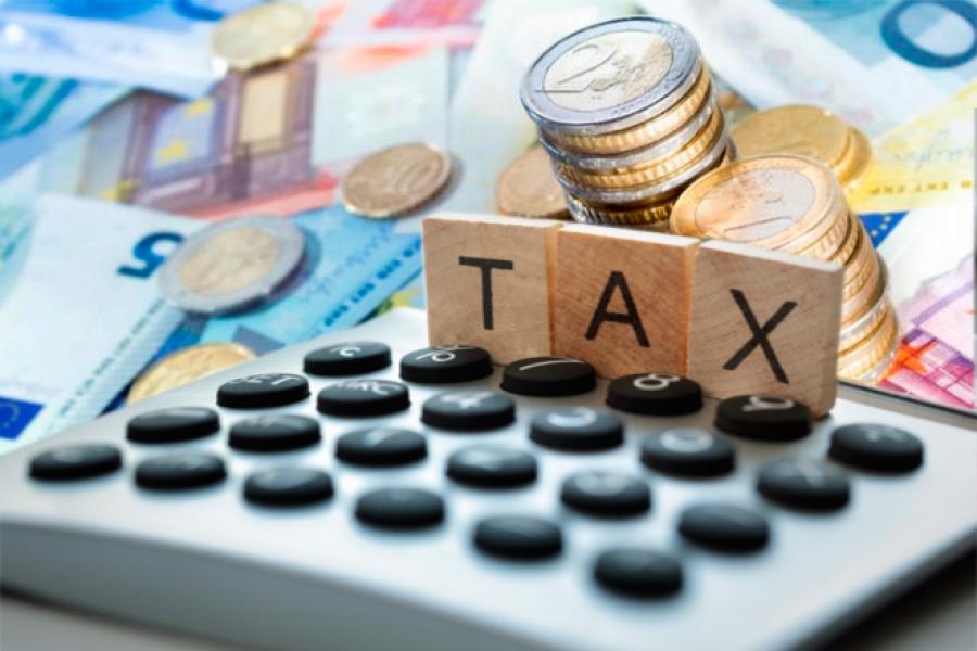 Παράθυρο για αλλαγές στη φορολογία εισοδήματος των ελεύθερων επαγγελματιών
