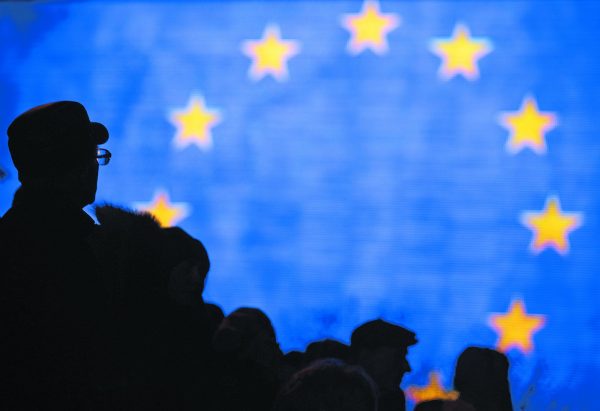 Ευρωεκλογές με την Ευρώπη της πολυκρίσης «δεύτερο βιολί»