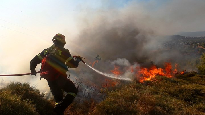 Πυροσβεστική: Αντιμετωπίστηκαν 9 επικίνδυνα πύρινα μέτωπα – 51 πυρκαγιές το τελευταίο 24ωρο –