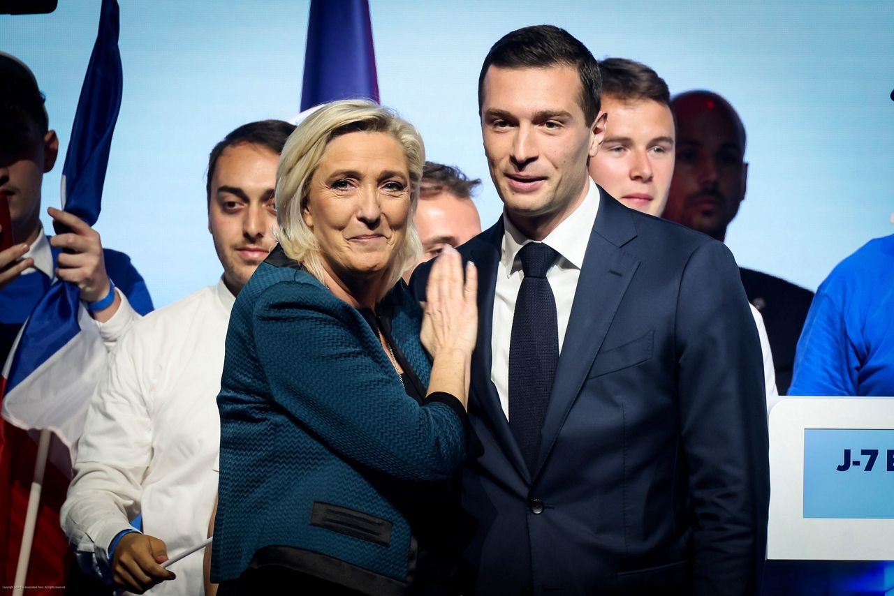 Εκλογές Γαλλία: Μαύρες μέρες εν όψει για την Ευρώπη - Σαρώνει η Λεπέν