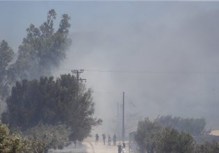 Φωτιά στο Κορωπί: Νέα μηνύματα από το 112 για εκκενώσεις περιοχών – Έκλεισαν κεντρικοί δρόμοι