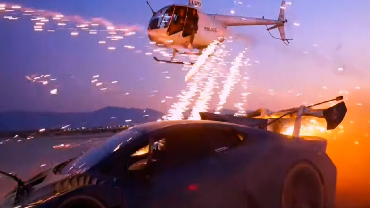 Αντιμέτωπος με ποινή φυλάκισης youtuber – Έριχνε πυροτεχνήματα από ελικόπτερο σε Lamborghini