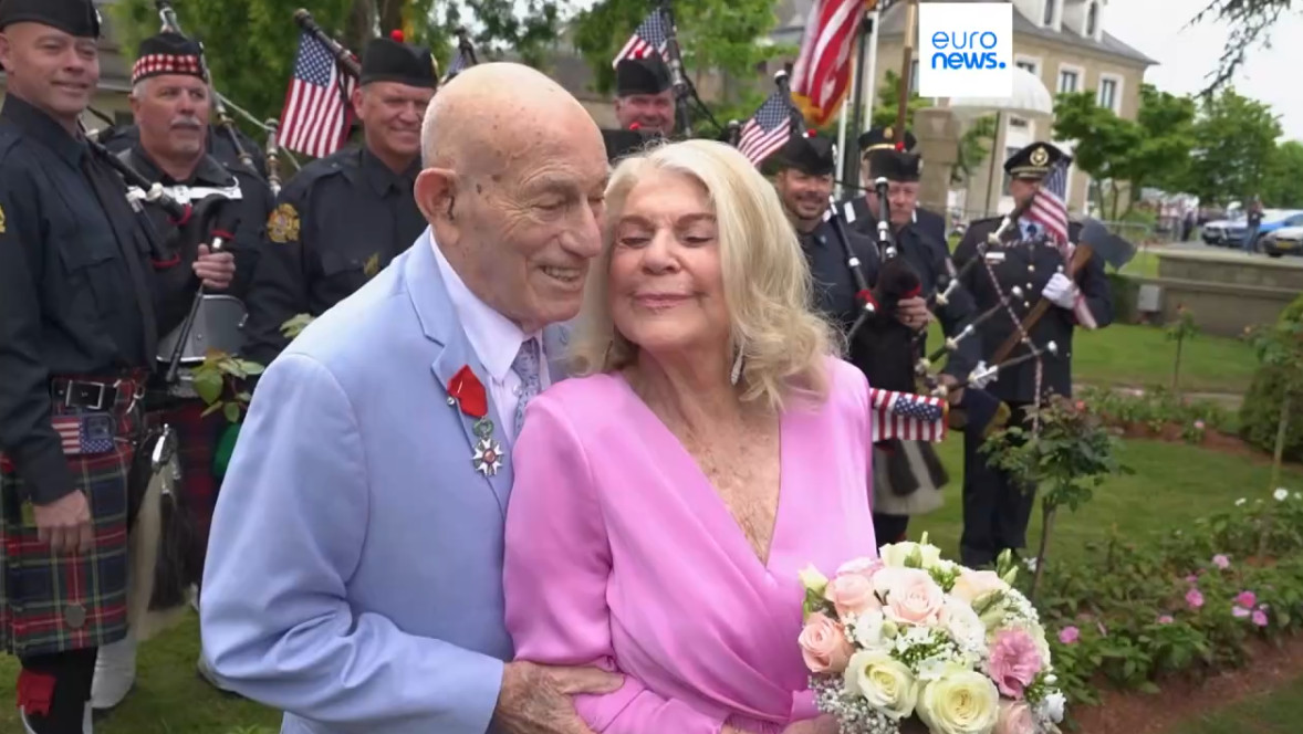 Βετεράνος του Αμερικανικού στρατού ντύθηκε γαμπρός και παντρεύτηκε την 96χρονη αγαπημένη του στη Νορμανδία