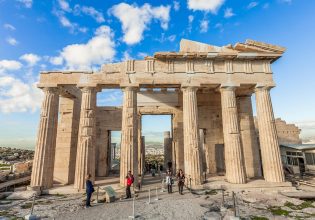 Η Ακρόπολη 13η καλύτερη ατραξιόν στον κόσμο για το 2024 - Πολλές άλλες ελληνικές διακρίσεις