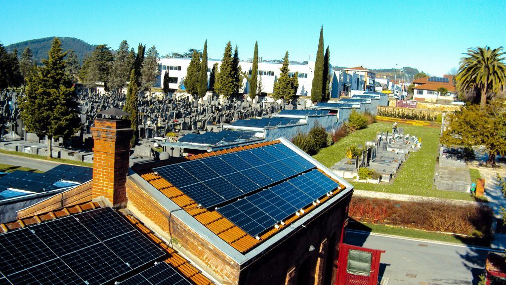 Βαλένθια: Η πόλη όπου τα νεκροταφεία γίνονται φωτοβολταϊκοί σταθμοί