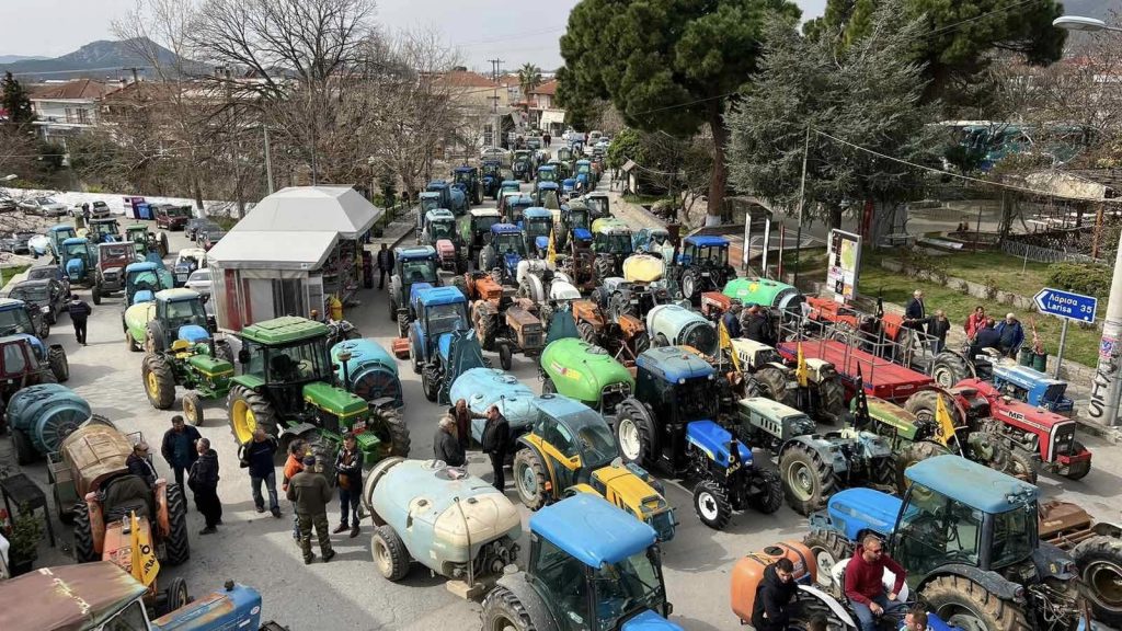 Αγιά Λάρισας: Με τα τρακτέρ τους κατεβαίνουν στις ευρωκλογές οι αγρότες