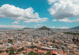 Greek Real Estate Study: Homebuyers Opt for Old Houses