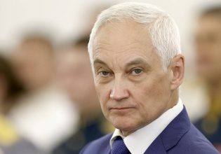 Ρωσία: Ο υπουργός Αμυνας προειδοποιεί τον αμερικανό ομόλογό του για τις παραδόσεις όπλων στην Ουκρανία