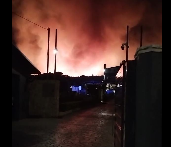 Φωτιά στην Κερατέα: Χωρίς ενεργό μέτωπο - Ισχυρές δυνάμεις της πυροσβεστικής στην περιοχή