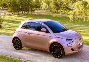 Έως 110.000 πωλήσεις προσδοκά η Fiat από το 500 Hybrid