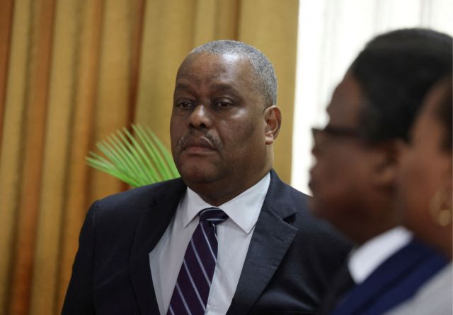 Αϊτή: Ο υπηρεσιακός πρωθυπουργός Γκάρι Κονίλ διακομίστηκε σε νοσοκομείο