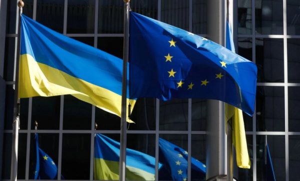 ΕΕ: Ξεκινά σήμερα τις ενταξιακές διαπραγματεύσεις με την Ουκρανία και την Μολδαβία