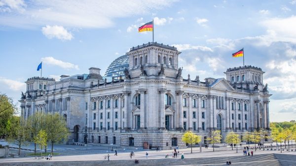 Μεγαλύτερη η αποχή στη Γερμανία συγκριτικά με τις ευρωεκλογικές του 2019