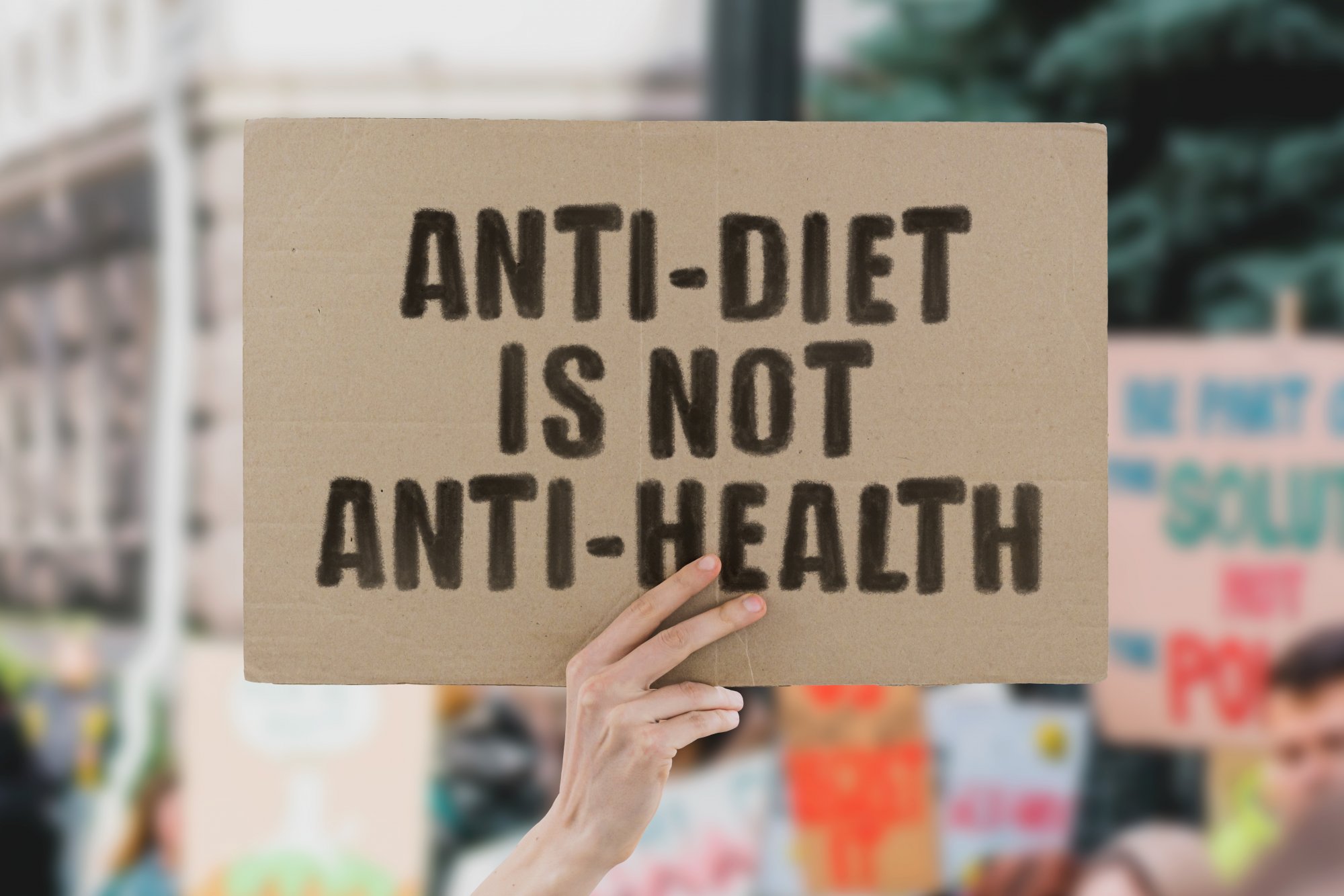 «Anti-Diet»- Πώς επηρεάζει αυτό το νέο trend το βάρος μας;