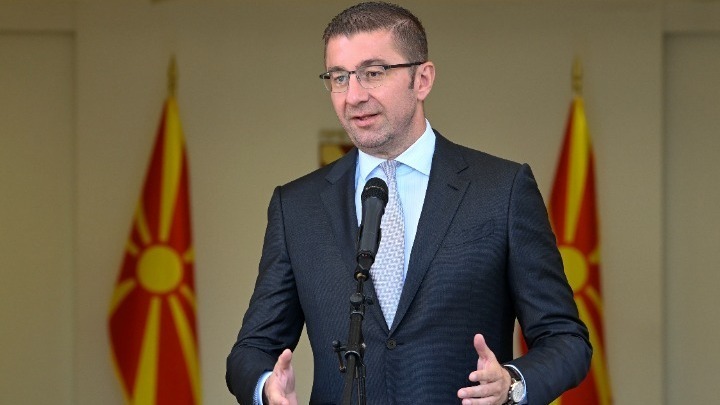 Νέα πρόκληση: Ο πρωθυπουργός Μίτσκοσκι αποκάλεσε τρεις φορές «Μακεδονία» τη χώρα του