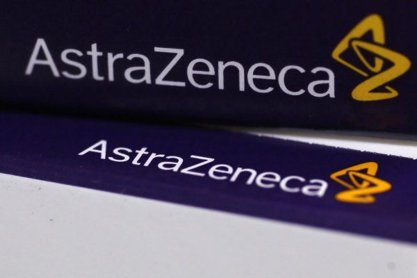 Covid: Άδεια για φάρμακο που προλαμβάνει τη λοίμωξη ζητά η AstraZeneca