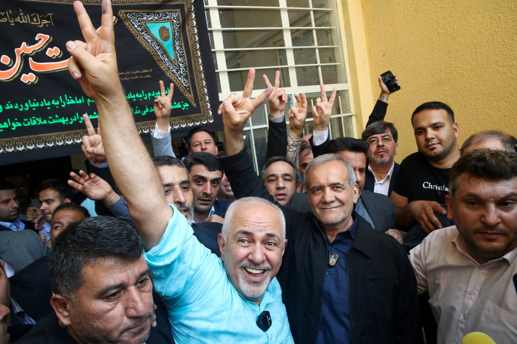 Μασούντ Πεζεσκιάν: Οι πρώτες αναρτήσεις ως πρόεδρος του Ιράν - «Σας απλώνω το χέρι μου...»