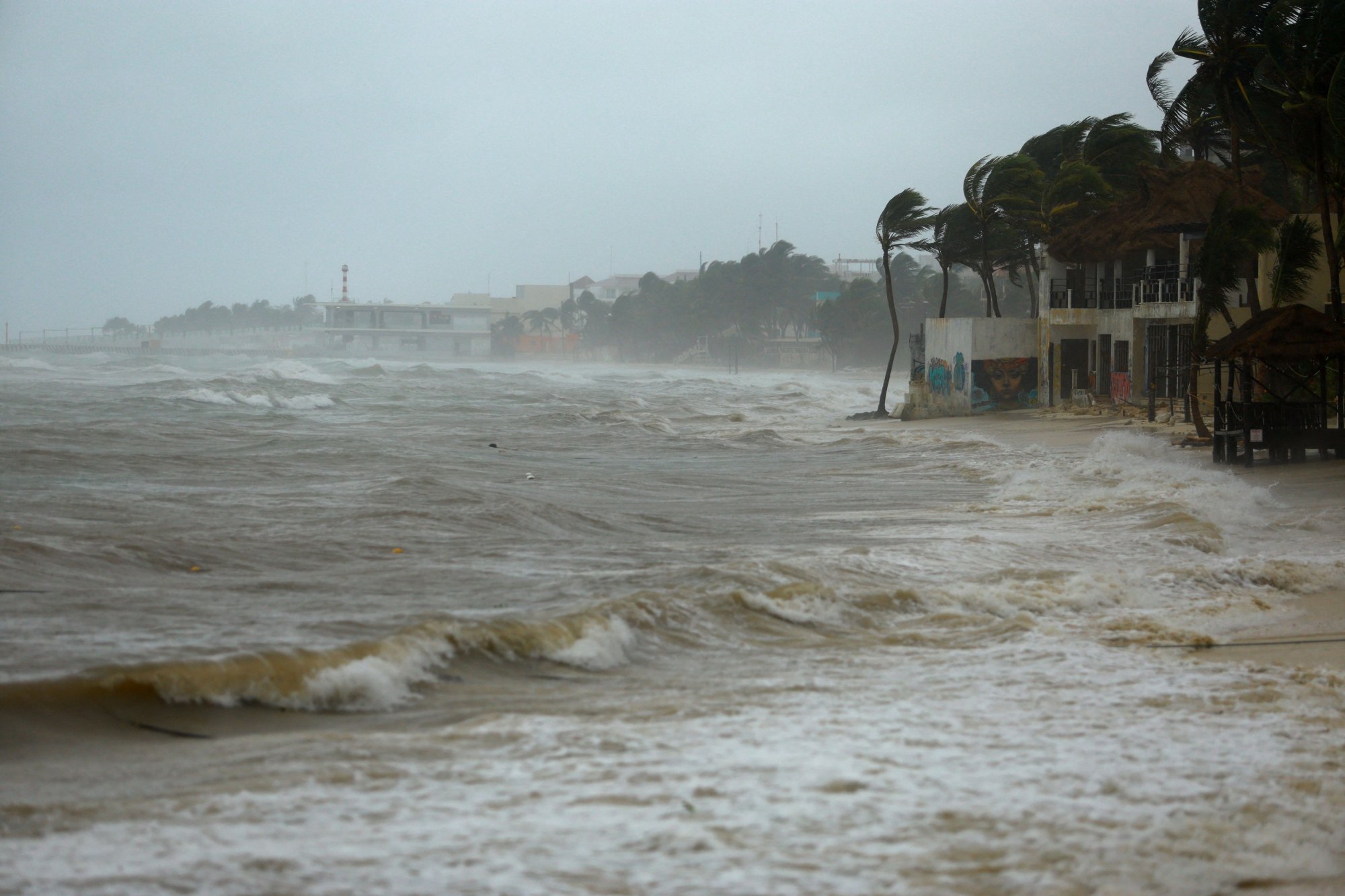 Κυκλώνας Μπέριλ: Πλήττει τις ακτές του Μεξικού - Τουλάχιστον 11 οι νεκροί στην Καραϊβική