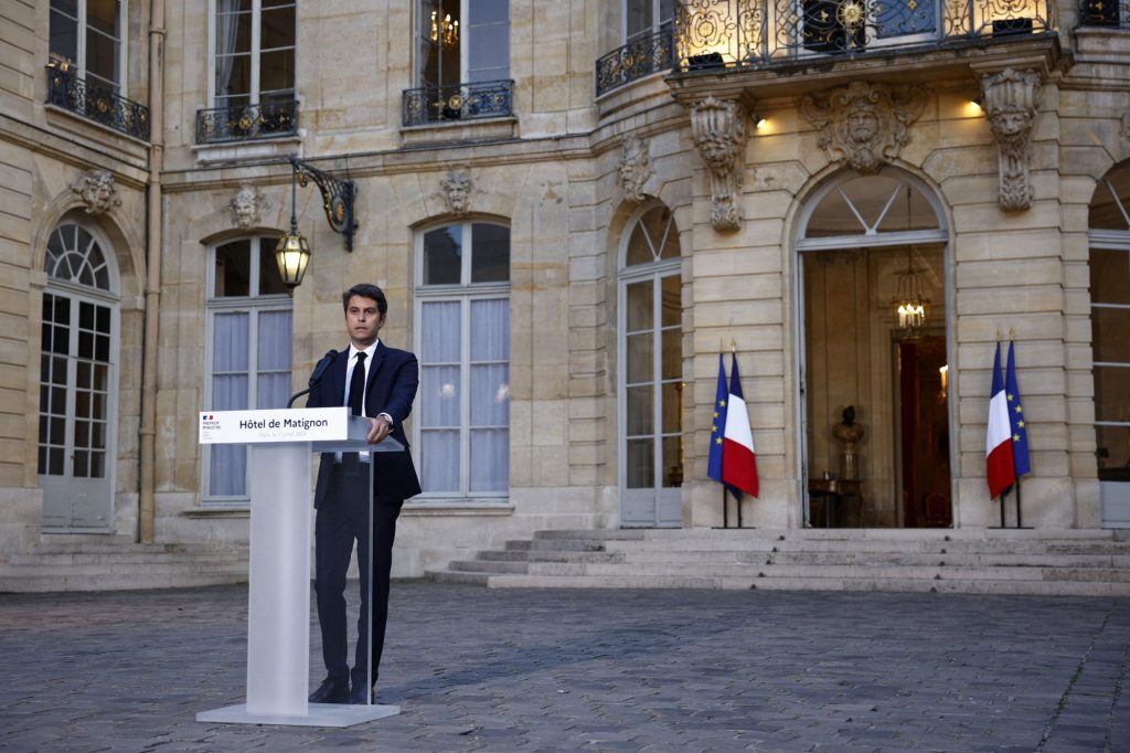Εκλογές στη Γαλλία: Δεν έκανε δεκτή ο Μακρόν την παραίτηση του πρωθυπουργού Γκαμπριέλ Ατάλ