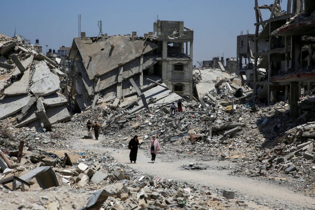 Γάζα: Σε απόγνωση οι άμαχοι – Μαζεύουν φύλλα μουριάς για να επιβιώσουν