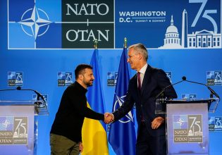 Καρλ-Χάιντς Καμπ: Η Ουκρανία είναι η πρώτη πρόκληση  για το ΝΑΤΟ