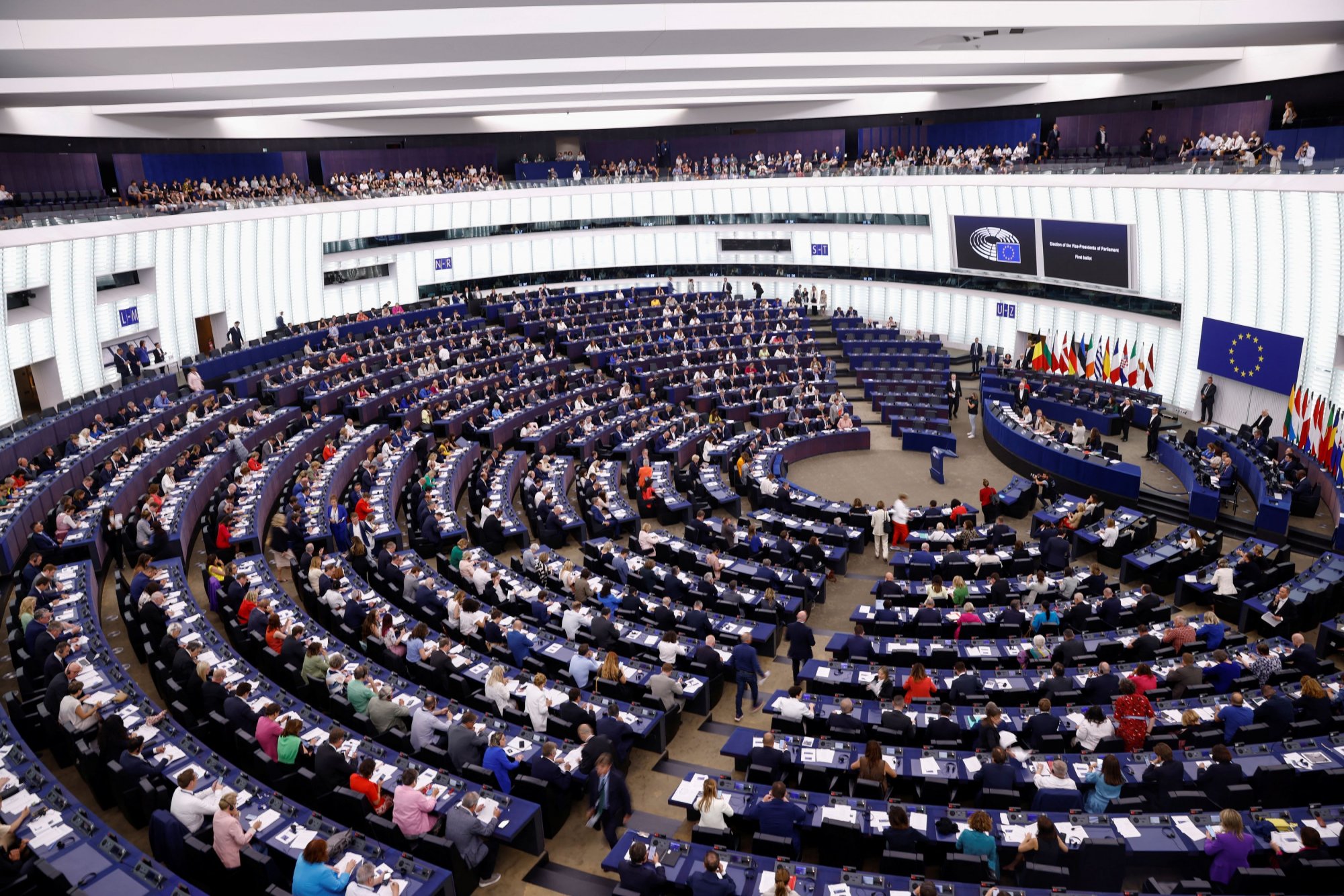 Ευρωπαϊκό Κοινοβούλιο: Εκλέχθηκε το νέο προεδρείο – Οι 14 αντιπρόεδροι και οι 5 κοσμήτορες