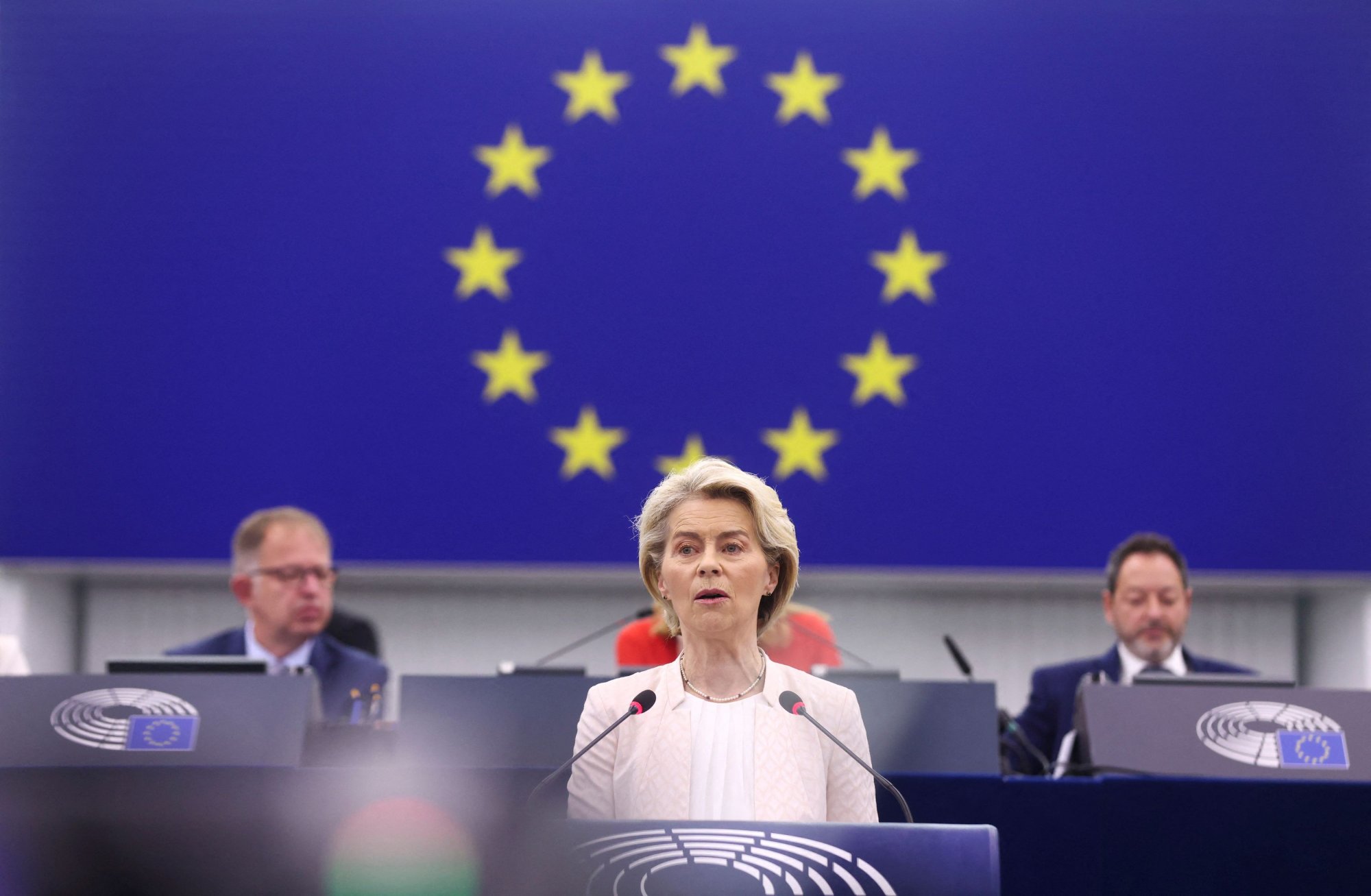 Ούρσουλα φον ντερ Λάιεν: Σε εξέλιξη η ψηφοφορία στο Ευρωπαϊκό Κοινοβούλιο - Θα εκλεγεί ξανά πρόεδρος της ΕΕ;