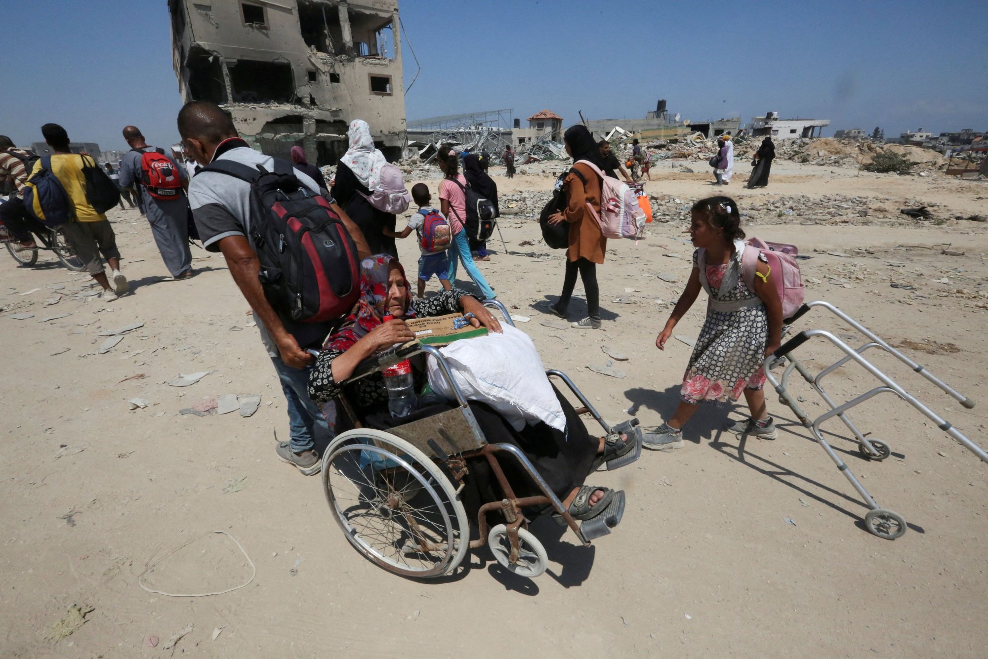 Πόλεμος στη Γάζα: Φονικοί βομβαρδισμοί του Ισραήλ λίγο μετά τις εντολές εκκένωσης στη Χαν Γιουνίς