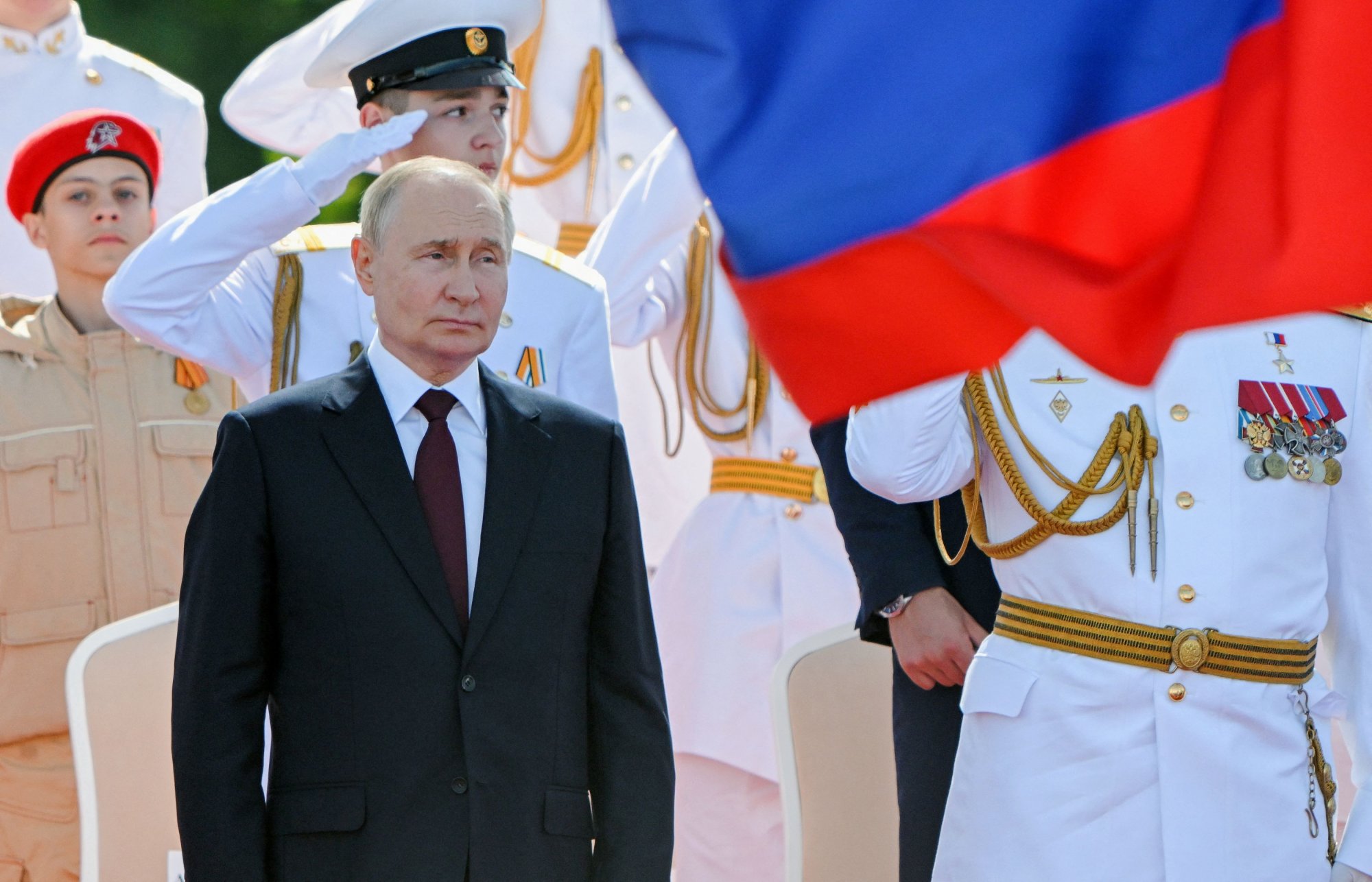 Ρωσία: Ο Πούτιν υπόσχεται να απαντήσει στους αμερικανικούς πυραύλους στη Γερμανία